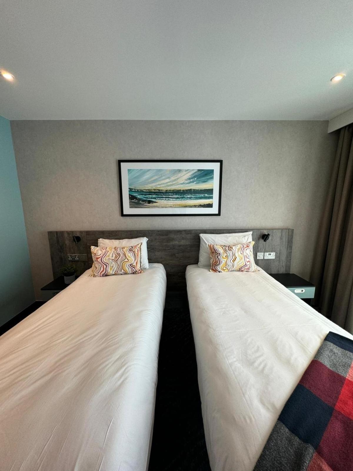 Ibis Styles Paignton Hotel Ngoại thất bức ảnh